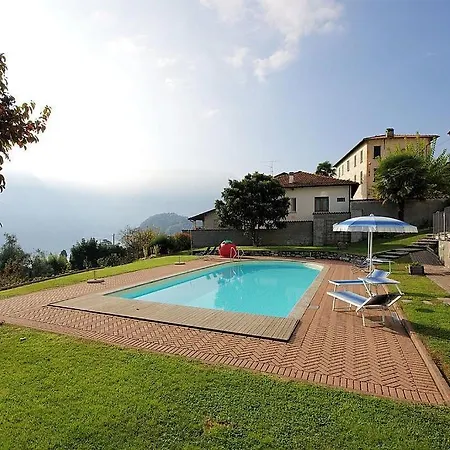 Apartment Sleeps 5 Pool Wifi