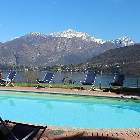 Sleeps 5 Pool Wifi Apartment *