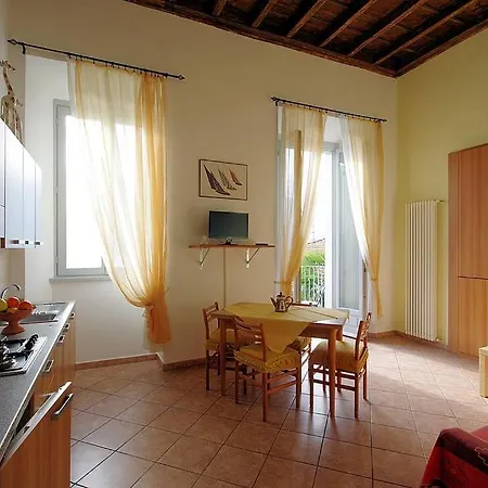 Sleeps 5 Pool Wifi